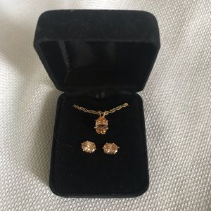 Amber colored necklace and earring set